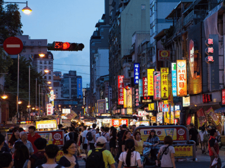 來場台味夜食冒險:寧夏夜市不能錯過的15樣經典小吃! 來場台味夜食冒險:寧夏夜市不能錯過的15樣經典小吃!